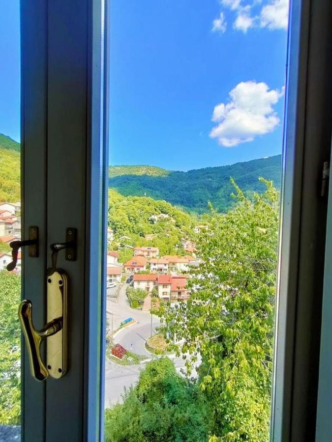 Hotel Palazzo Del Doma - Lake Vagli Vagli di Sotto Экстерьер фото